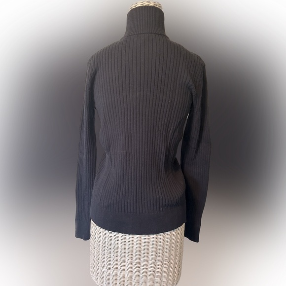 Ralph Lauren black cable sweater. - Picture 2 of 5